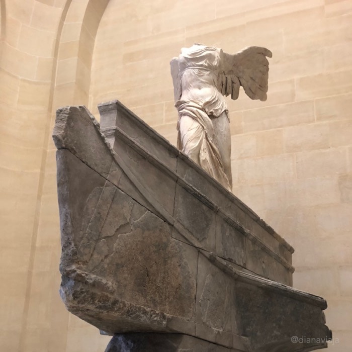 Vitória de Samotracia no Louvre