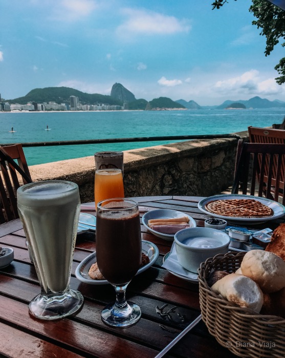 Café da manhã no Forte de Copacabana